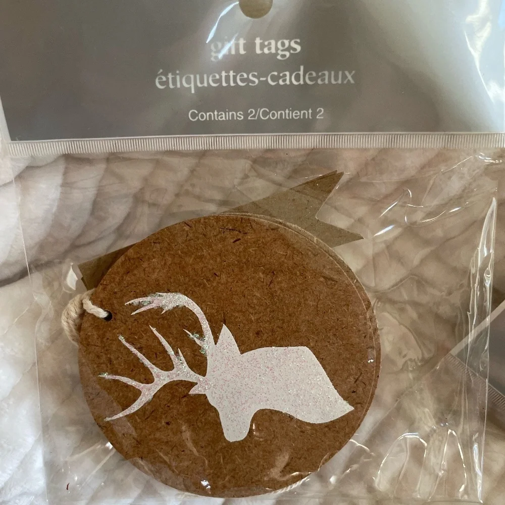 2 SETS PIER 1 IMPORTS DEER/BUCK DESIGN ROUND GIFT TAGS NWT